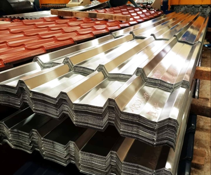 La tôle prend forme